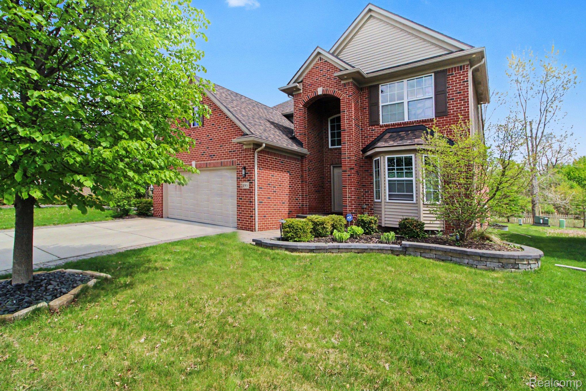2495 Knollwood Drive