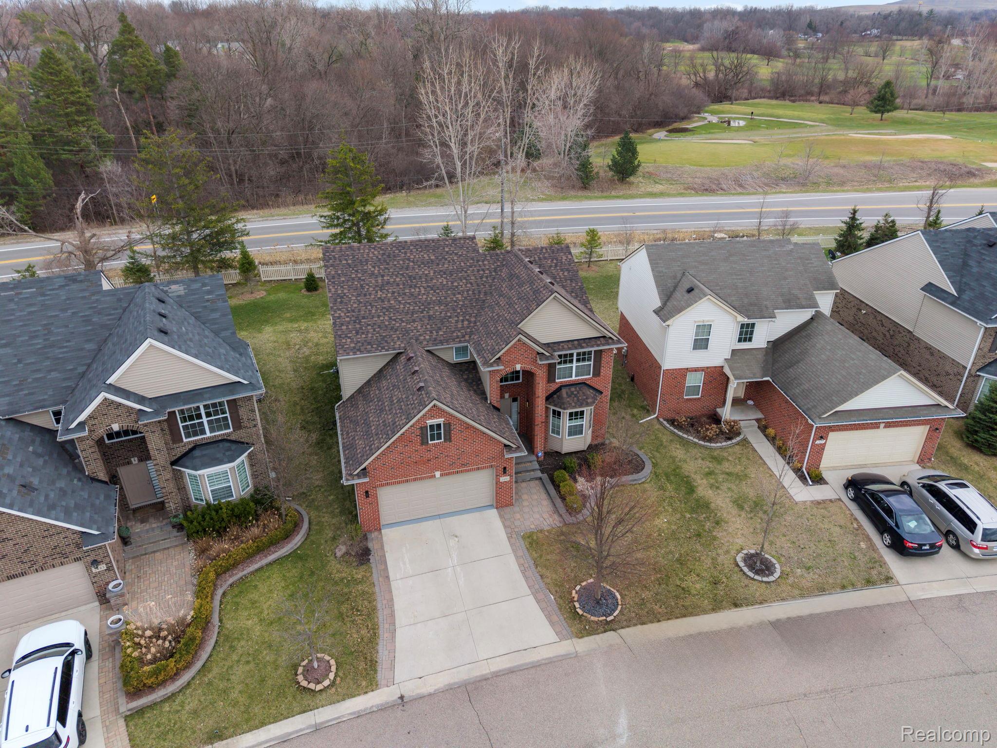 2495 Knollwood Drive