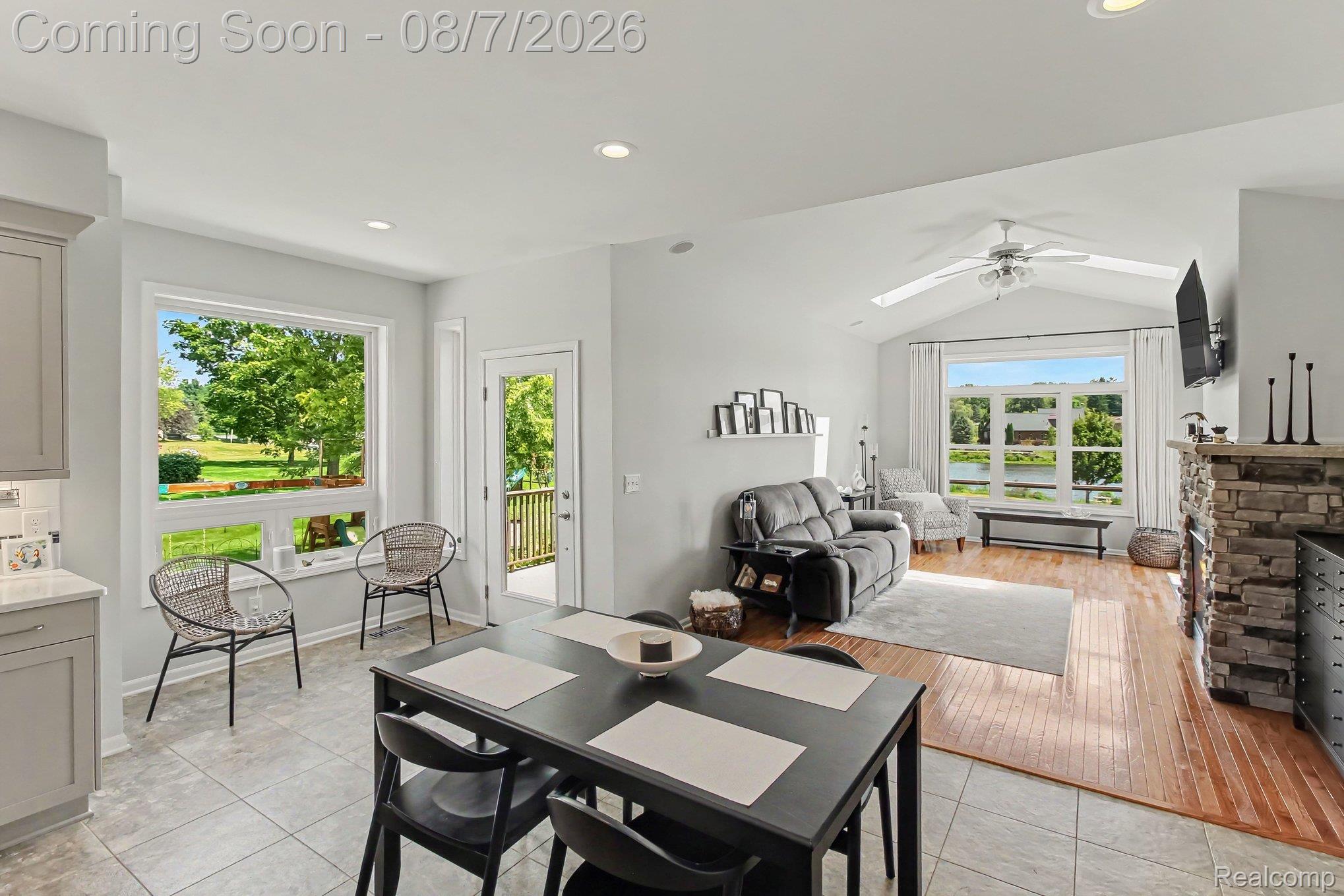 10654 W Braemar