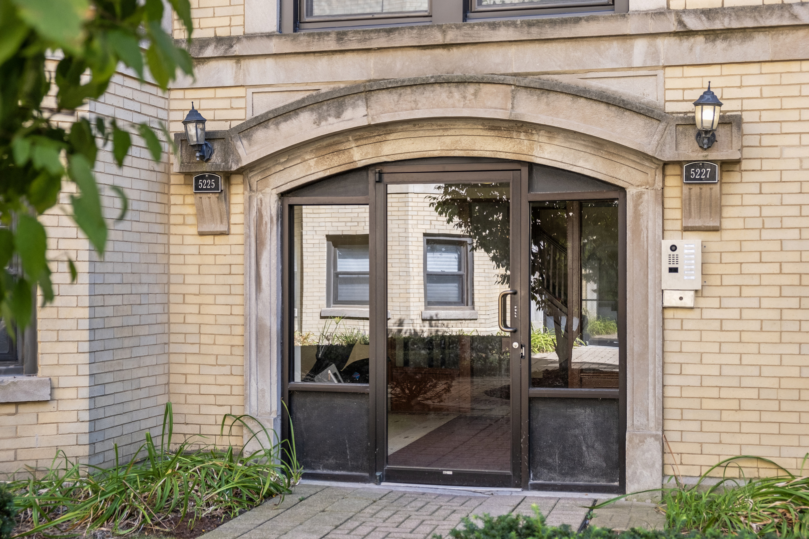 5227 S Drexel Avenue Unit: 1