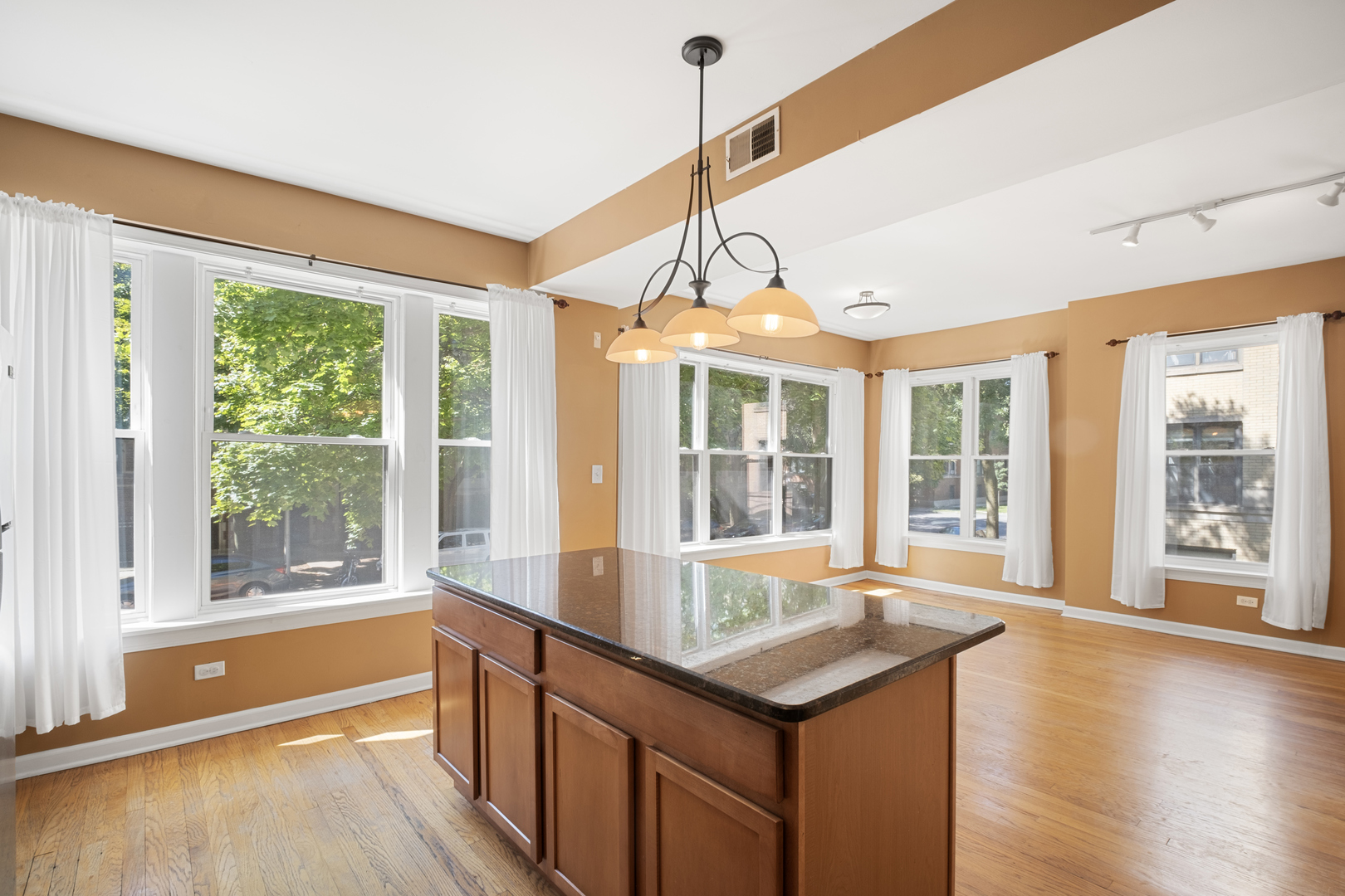 5227 S Drexel Avenue Unit: 1