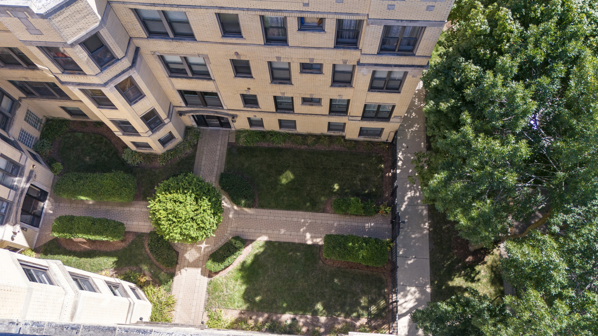 5227 S Drexel Avenue Unit: 1