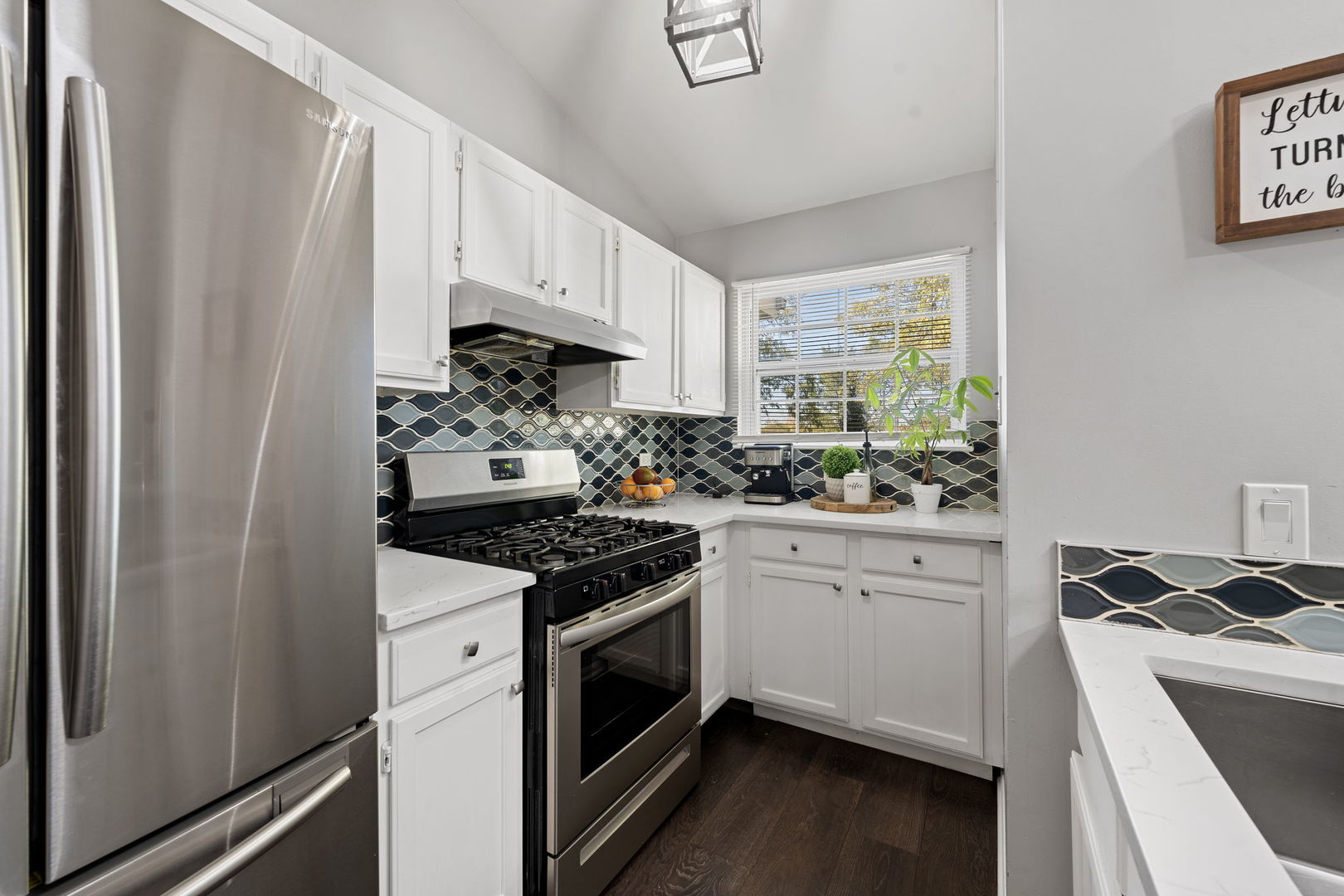 3120 Lynette Lane