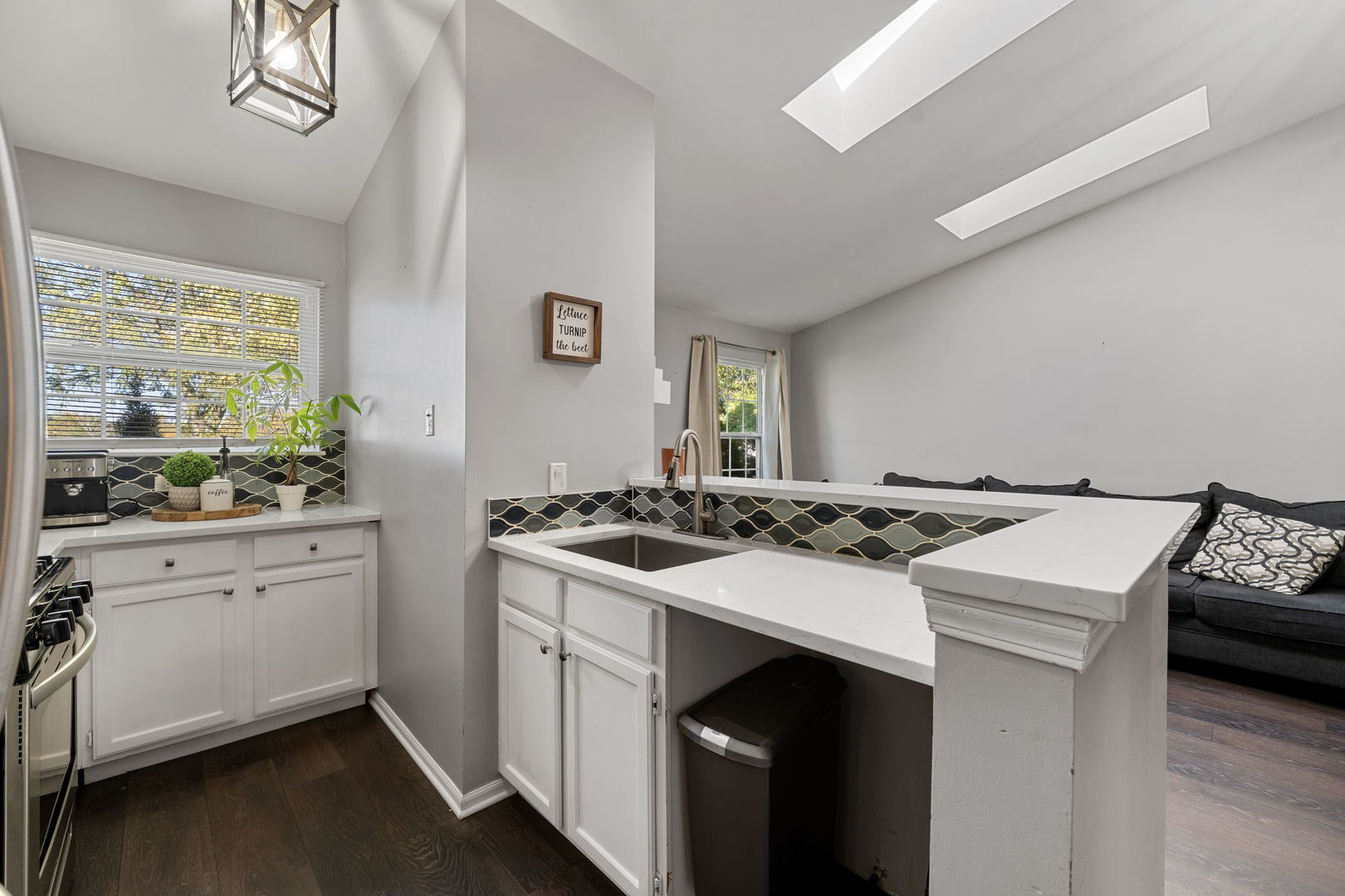 3120 Lynette Lane