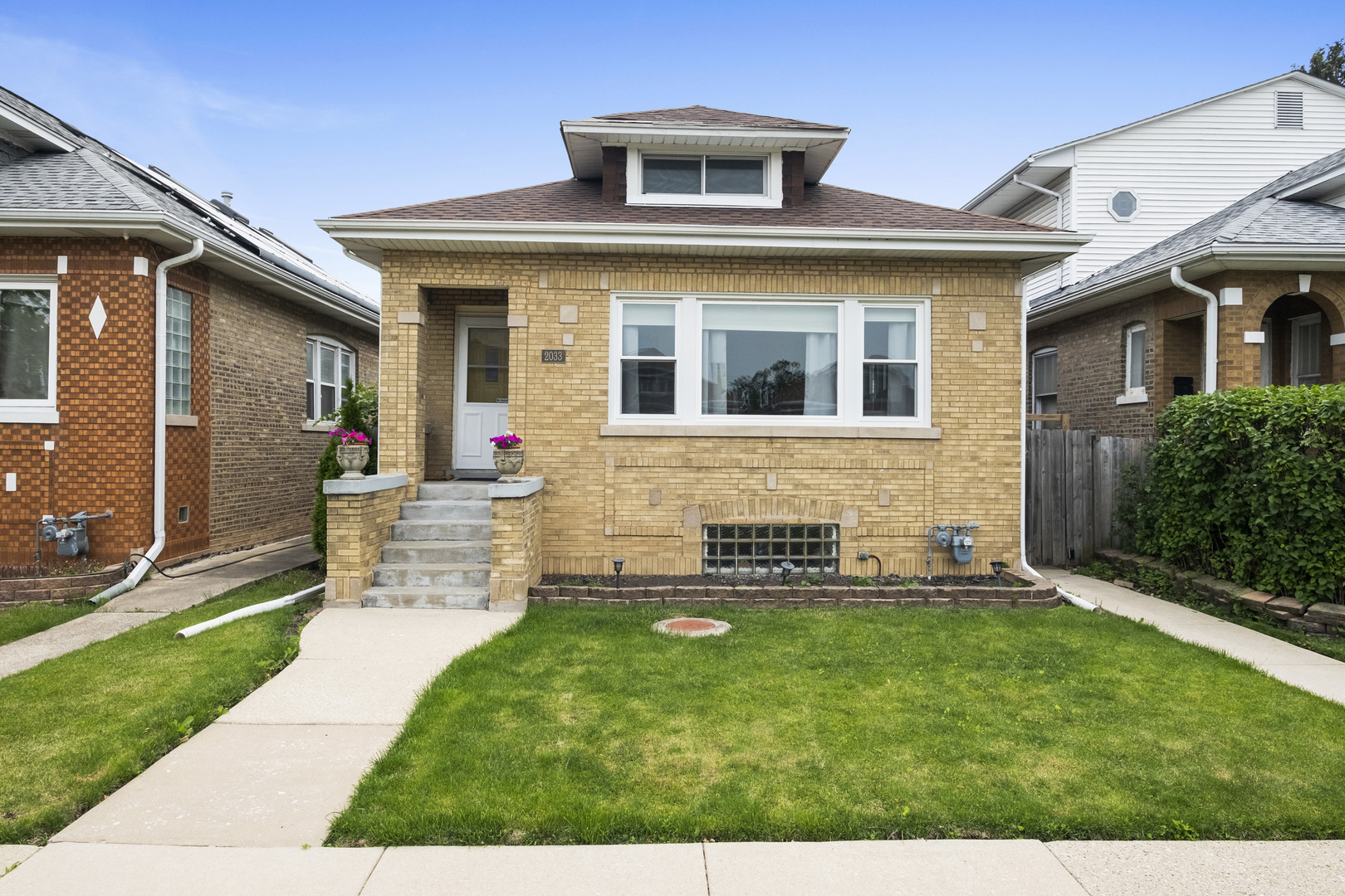 2033 N 73rd Avenue