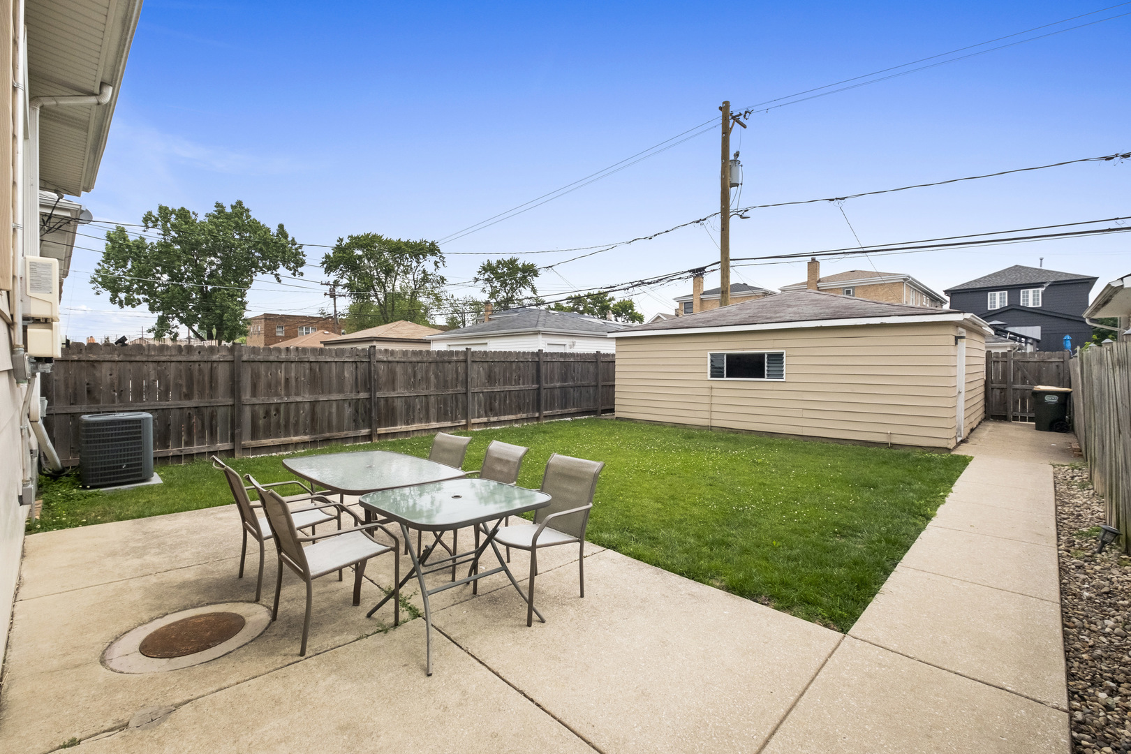 2033 N 73rd Avenue