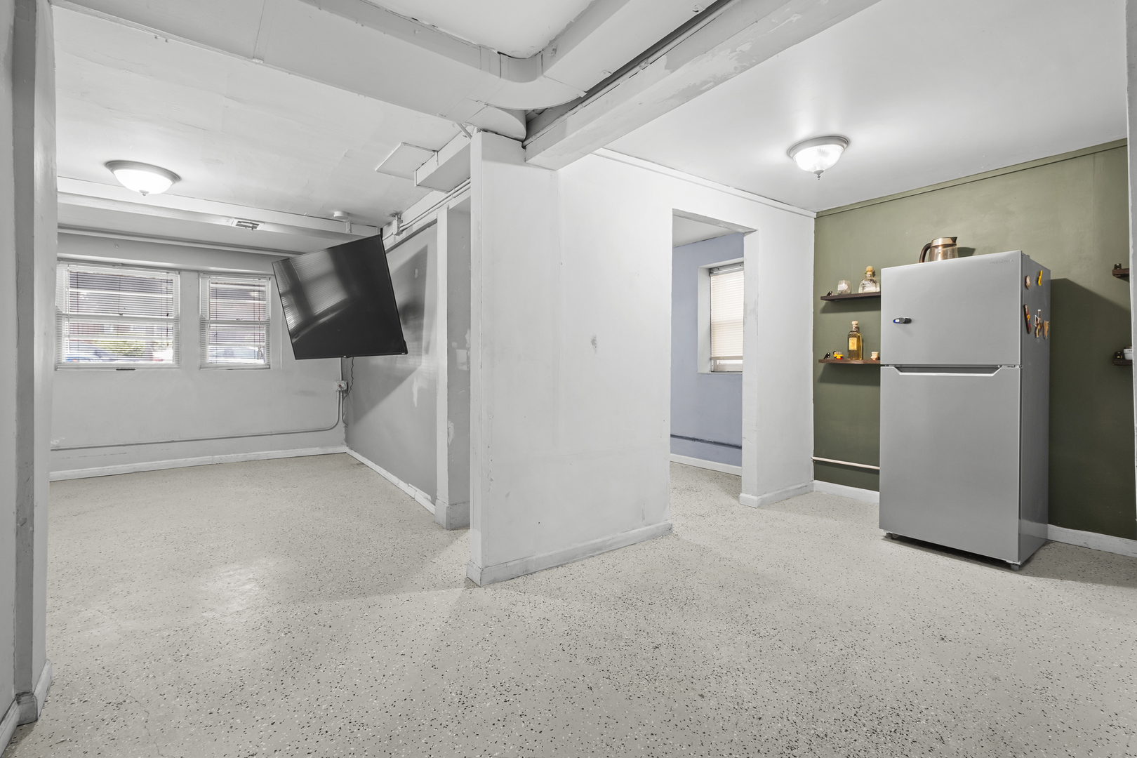 2219 S 60th Court