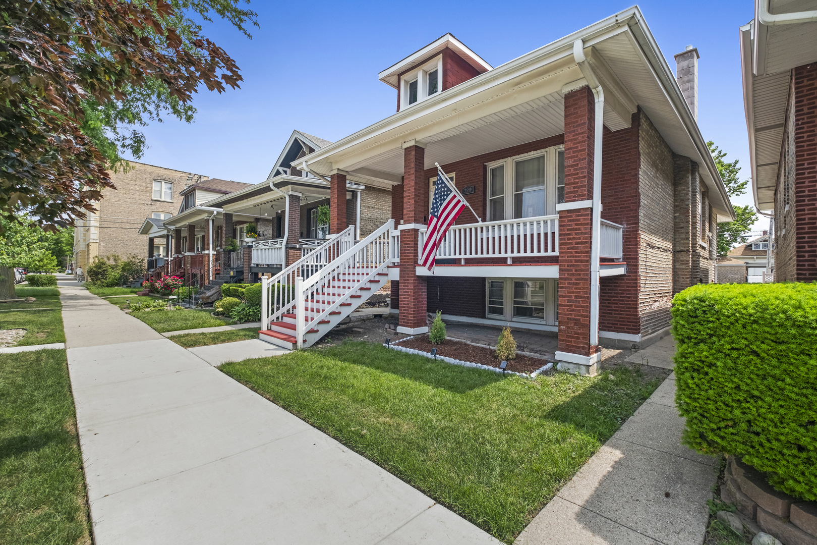 2219 S 60th Court
