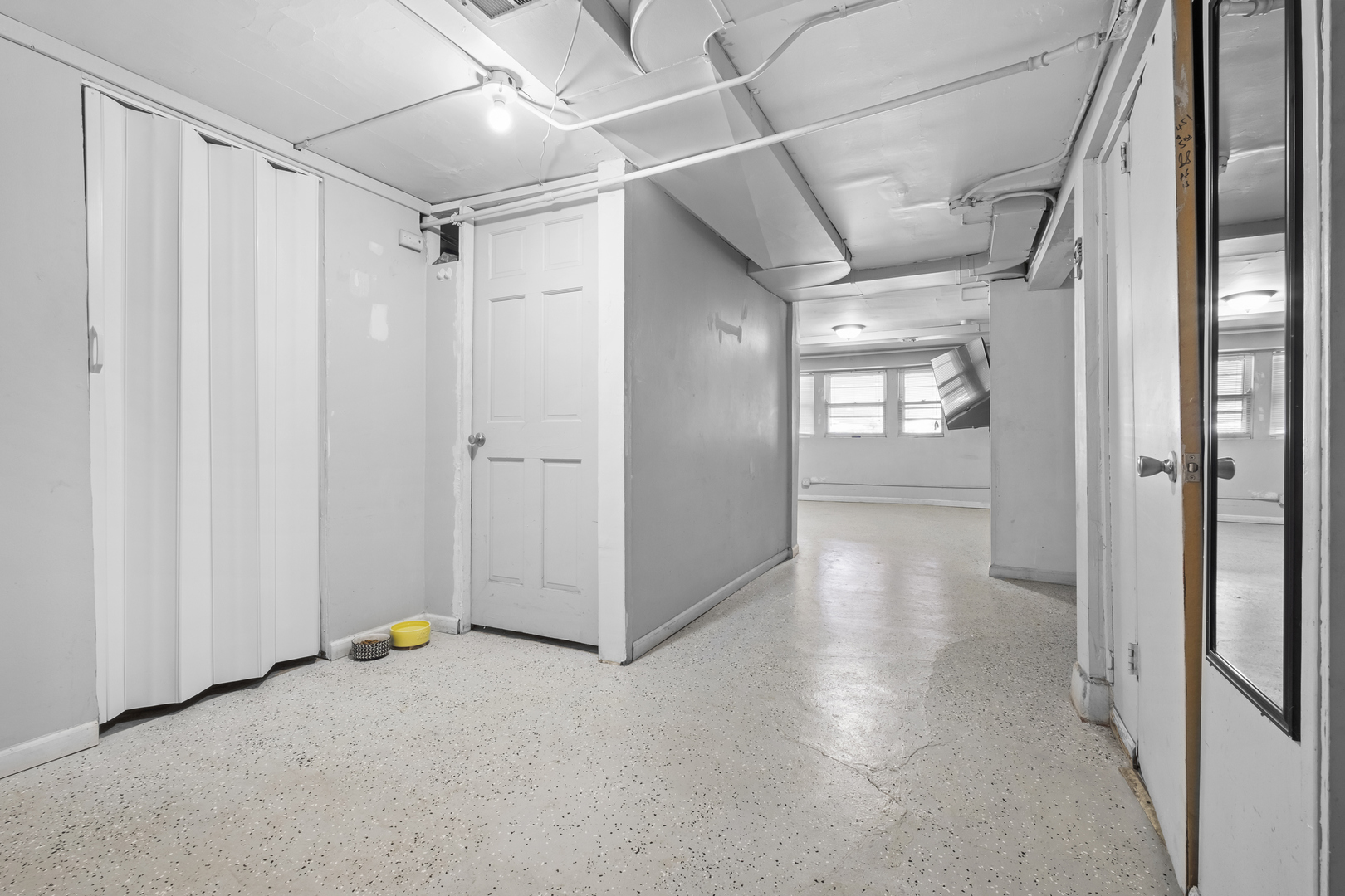 2219 S 60th Court