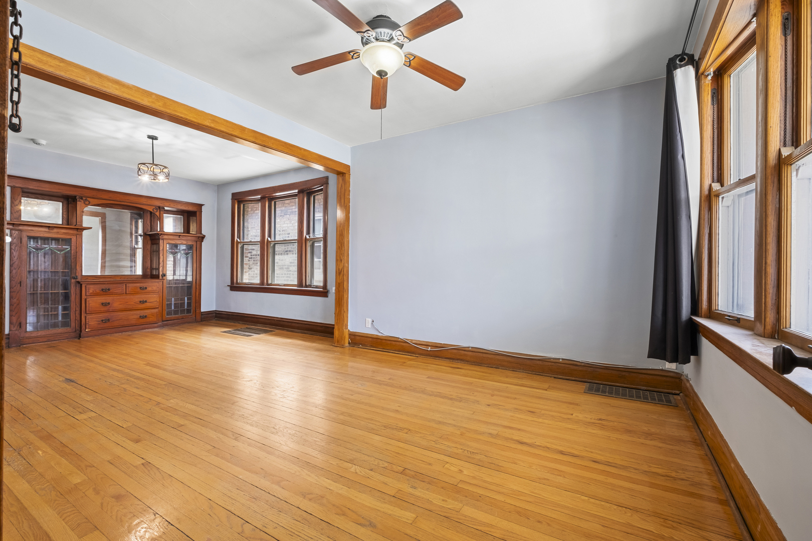 2219 S 60th Court