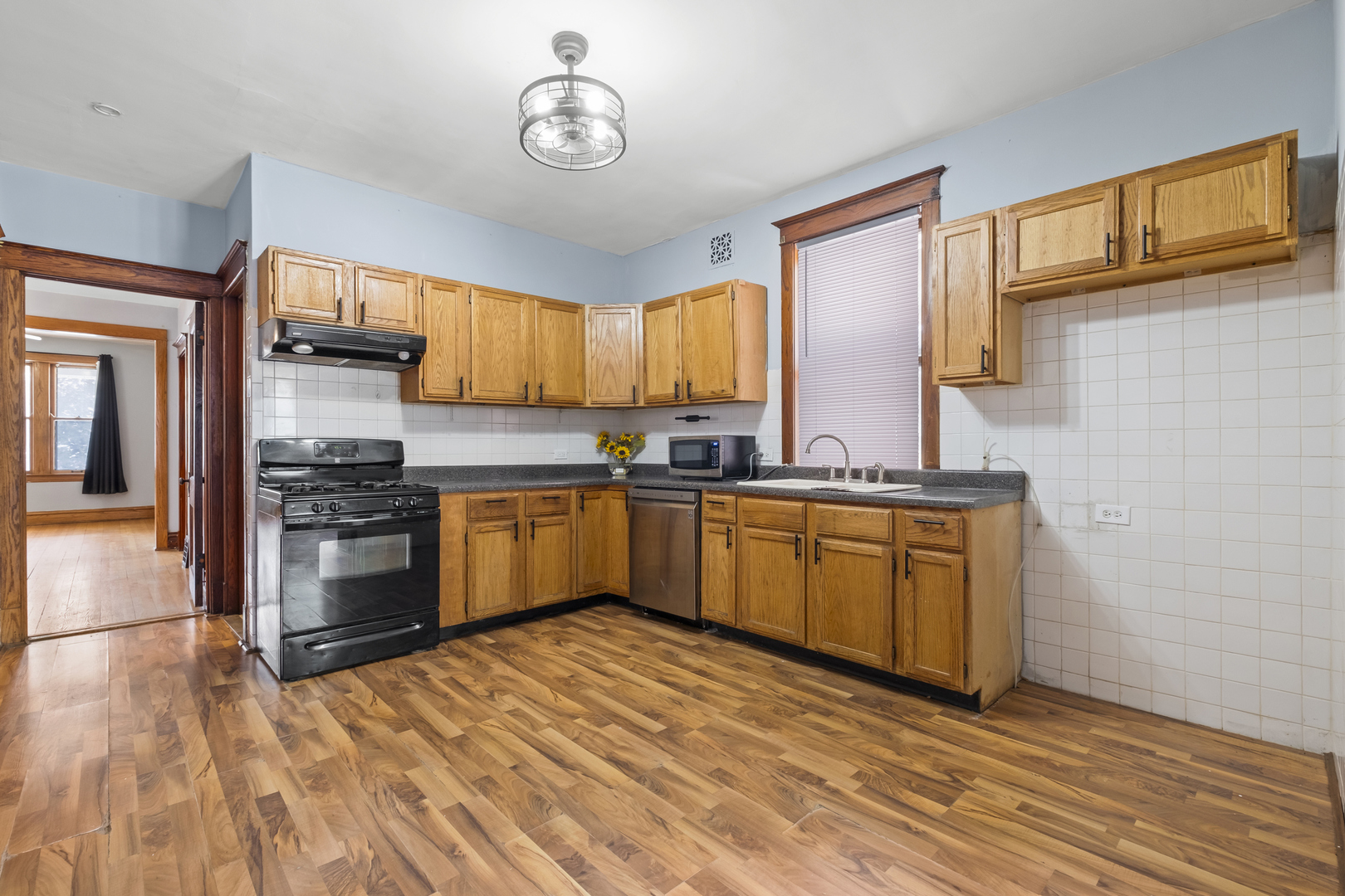 2219 S 60th Court