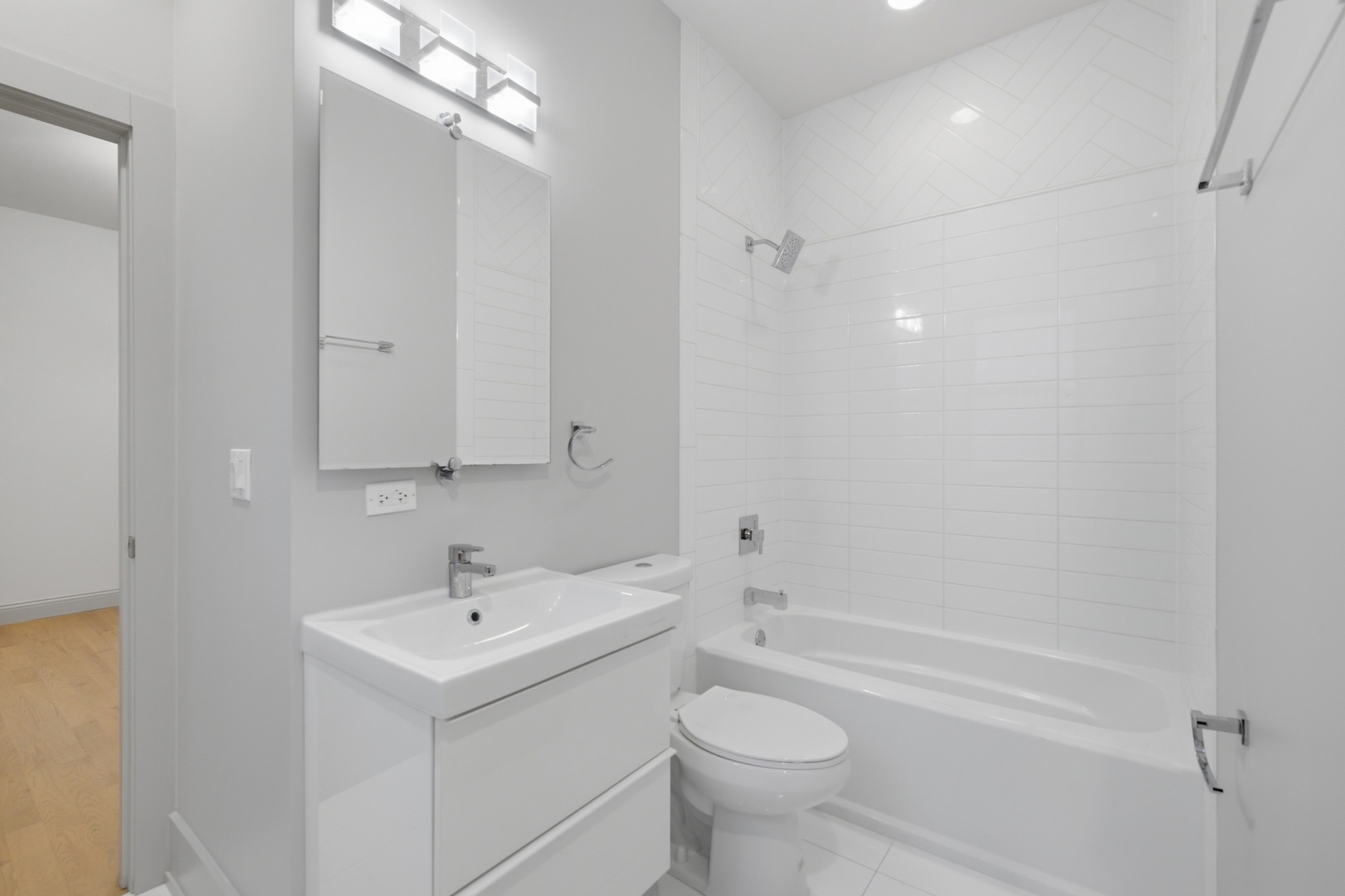 4226 S Ellis Avenue Unit: 4S
