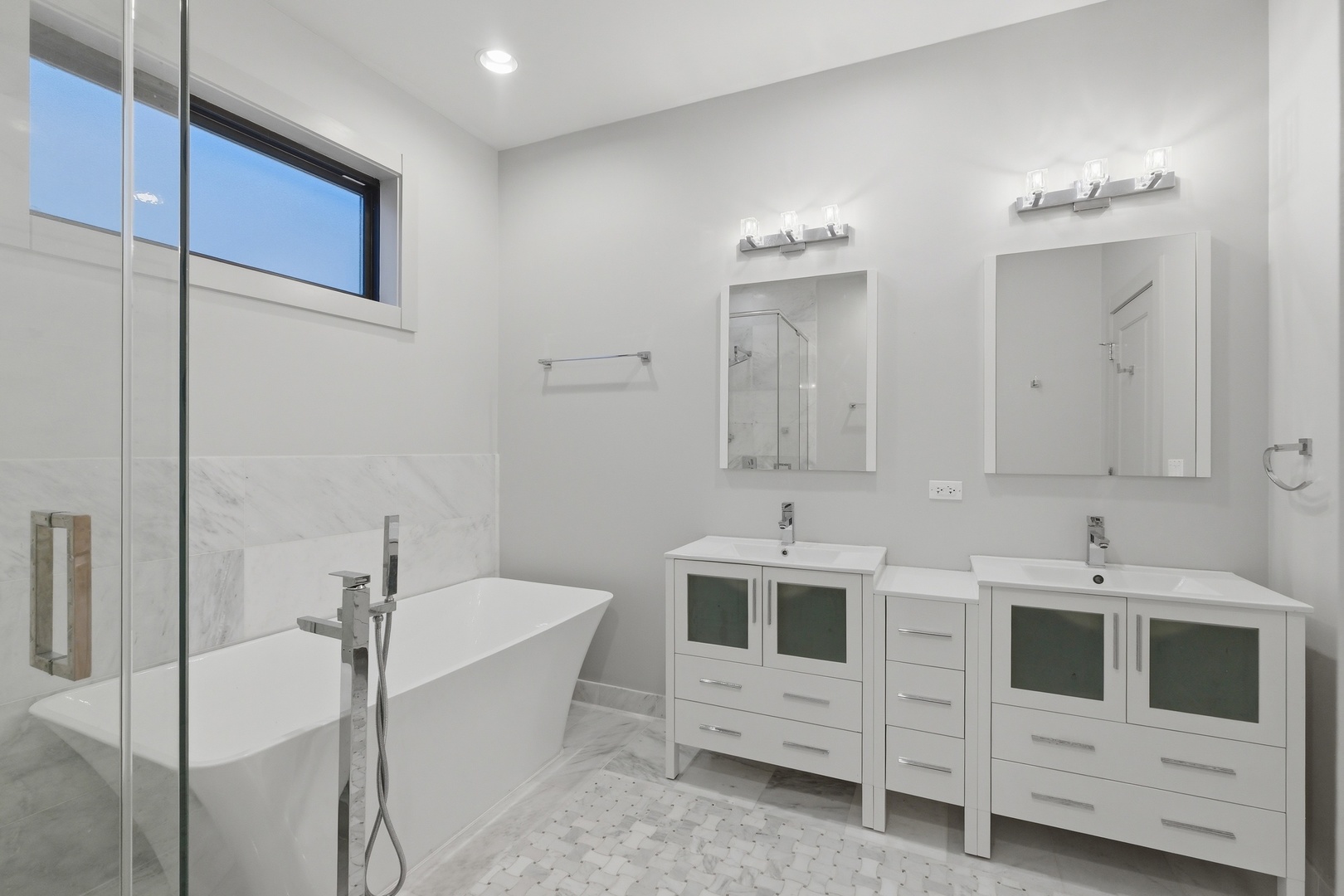 4226 S Ellis Avenue Unit: 4S
