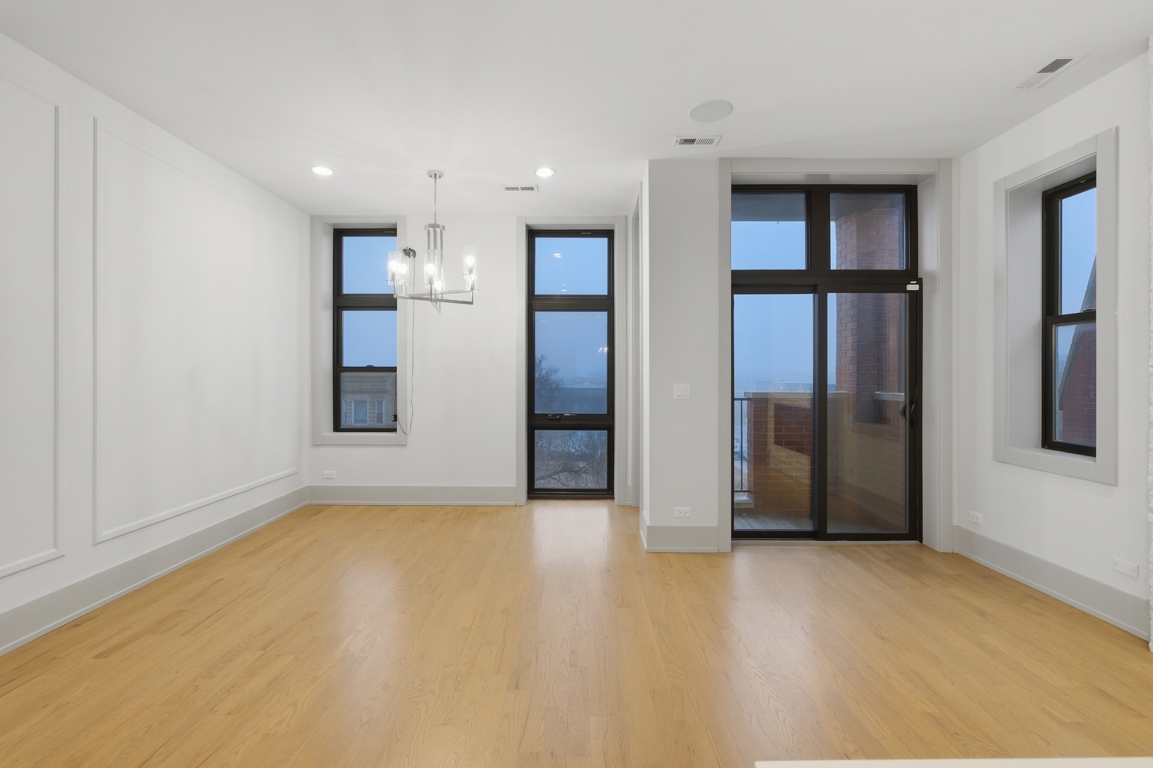 4226 S Ellis Avenue Unit: 4S