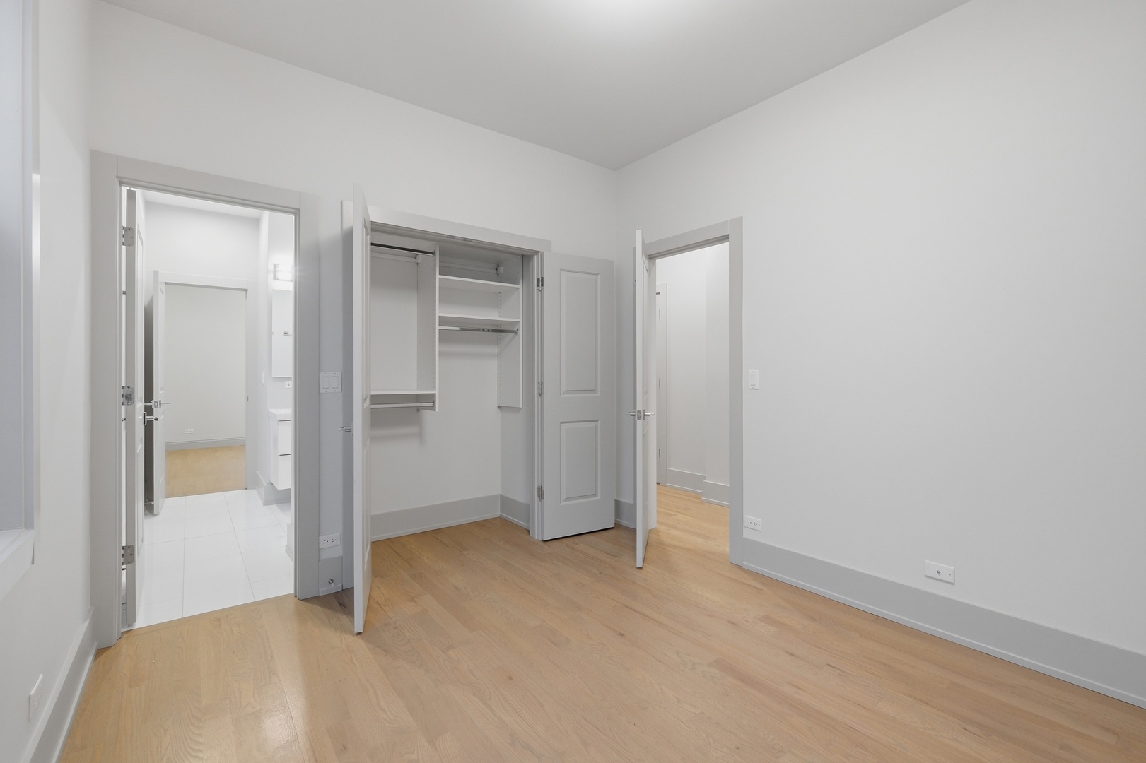 4226 S Ellis Avenue Unit: 4S