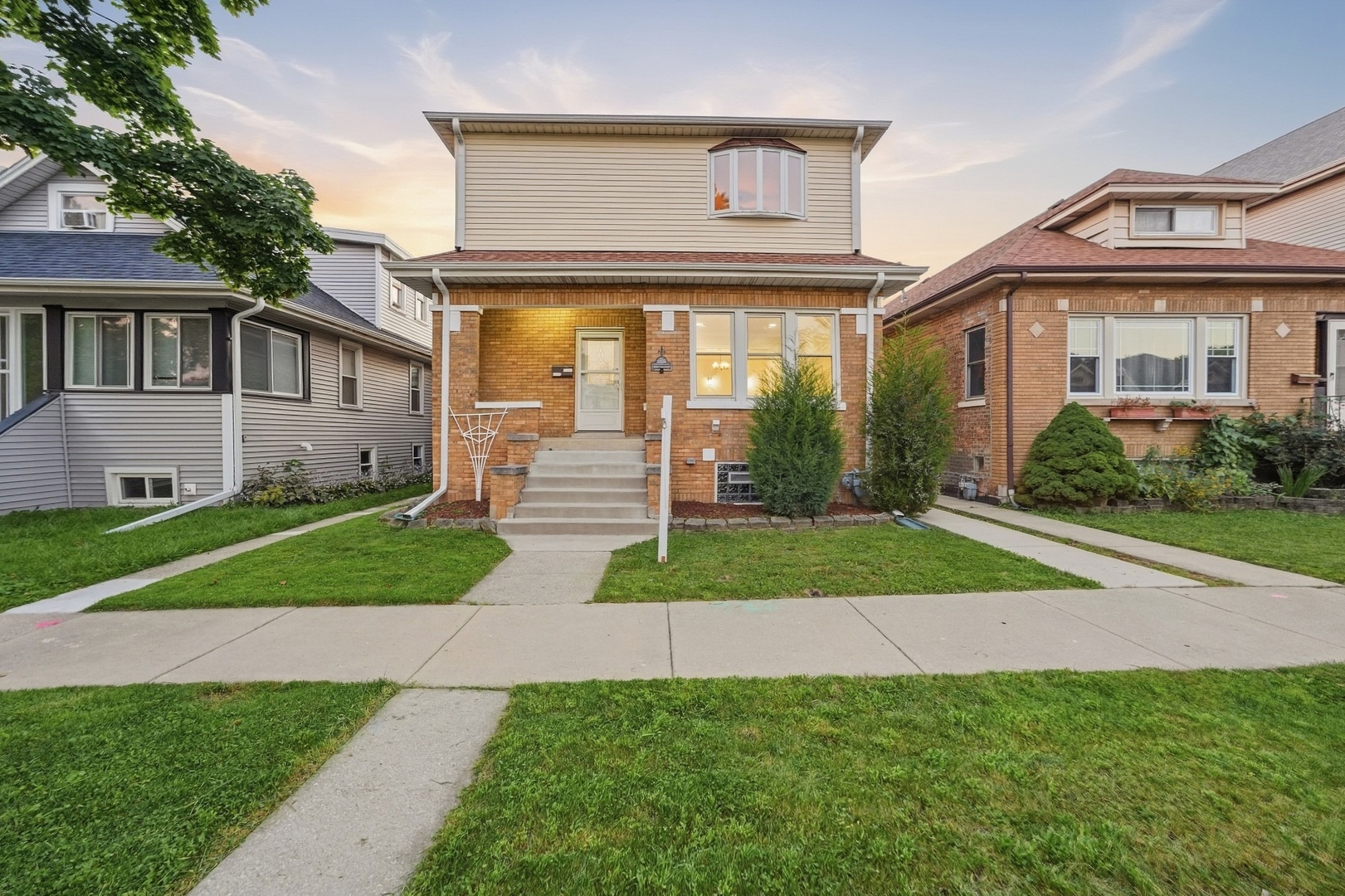 2134 N 73rd Avenue Unit: 1