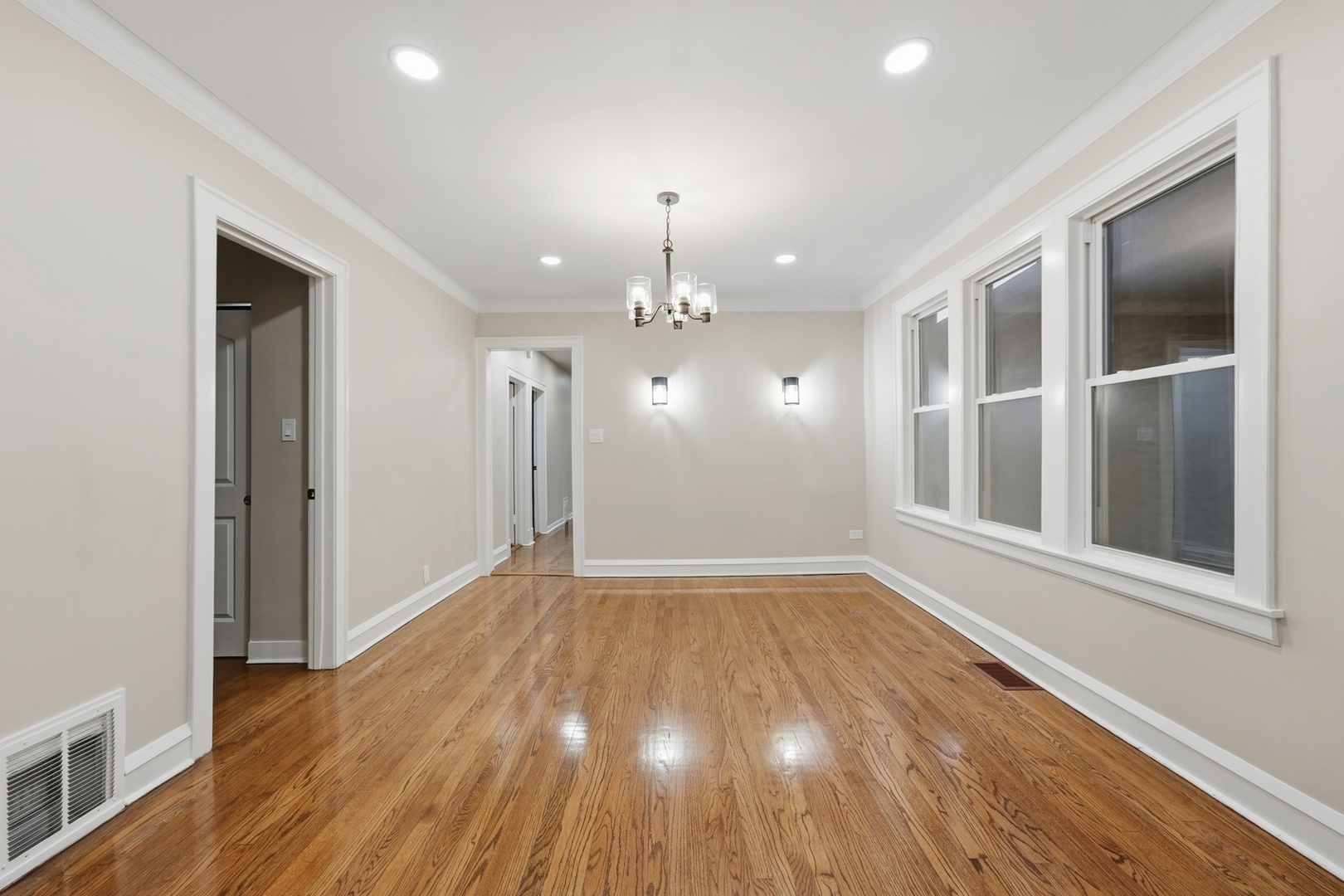 2134 N 73rd Avenue Unit: 1