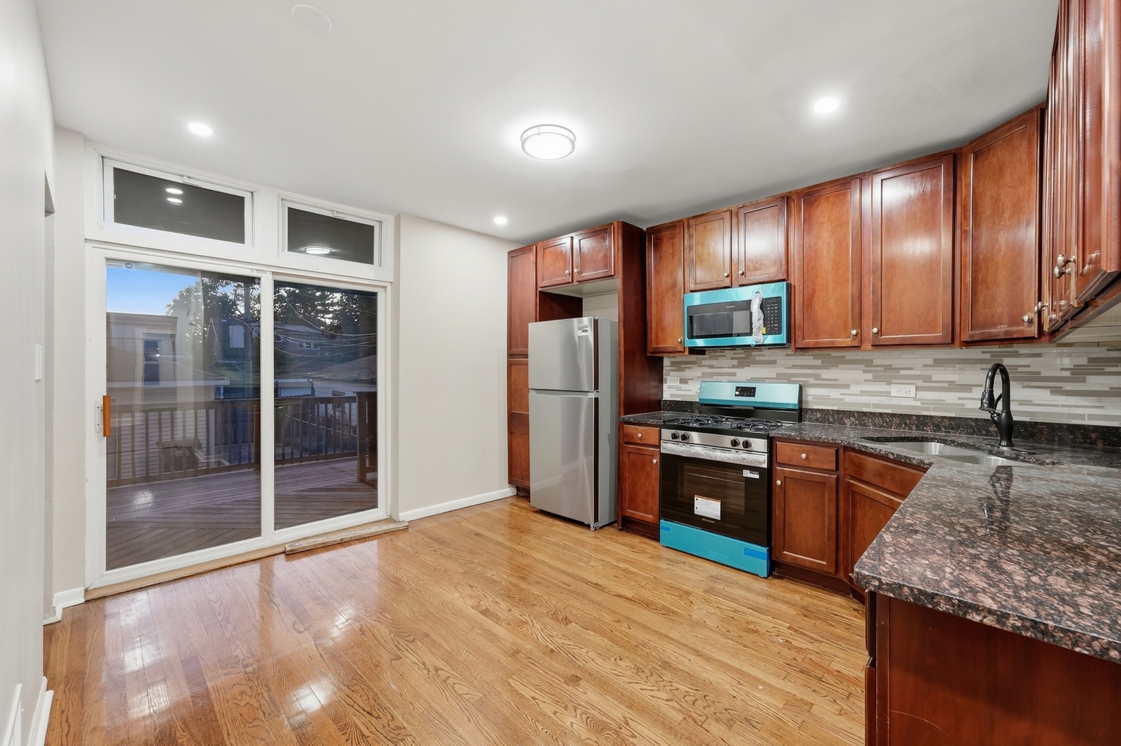 2134 N 73rd Avenue Unit: 1