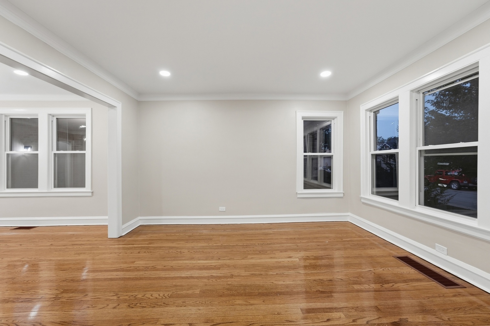 2134 N 73rd Avenue Unit: 1