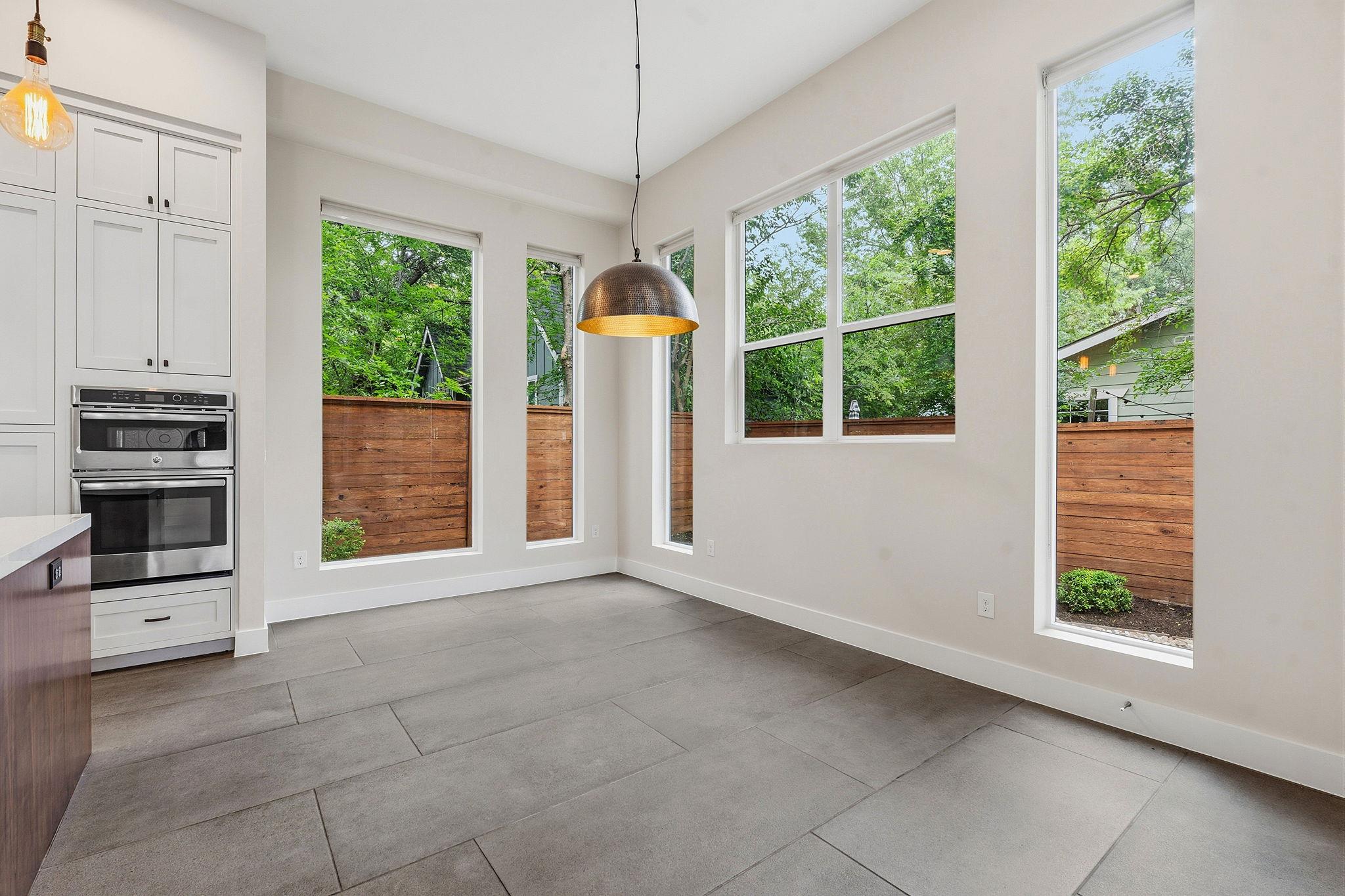 1307 Clifford Ave