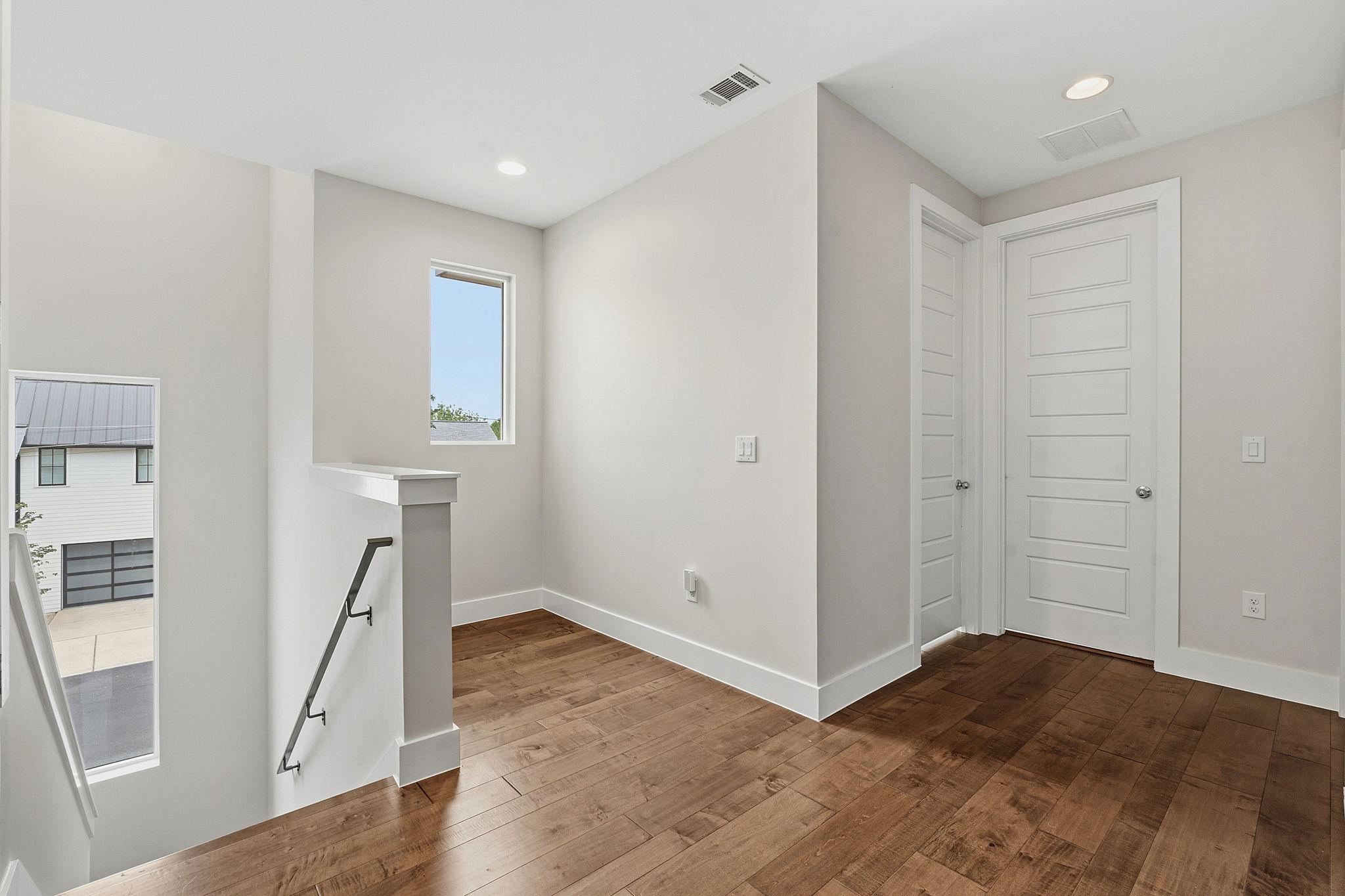 1307 Clifford Ave