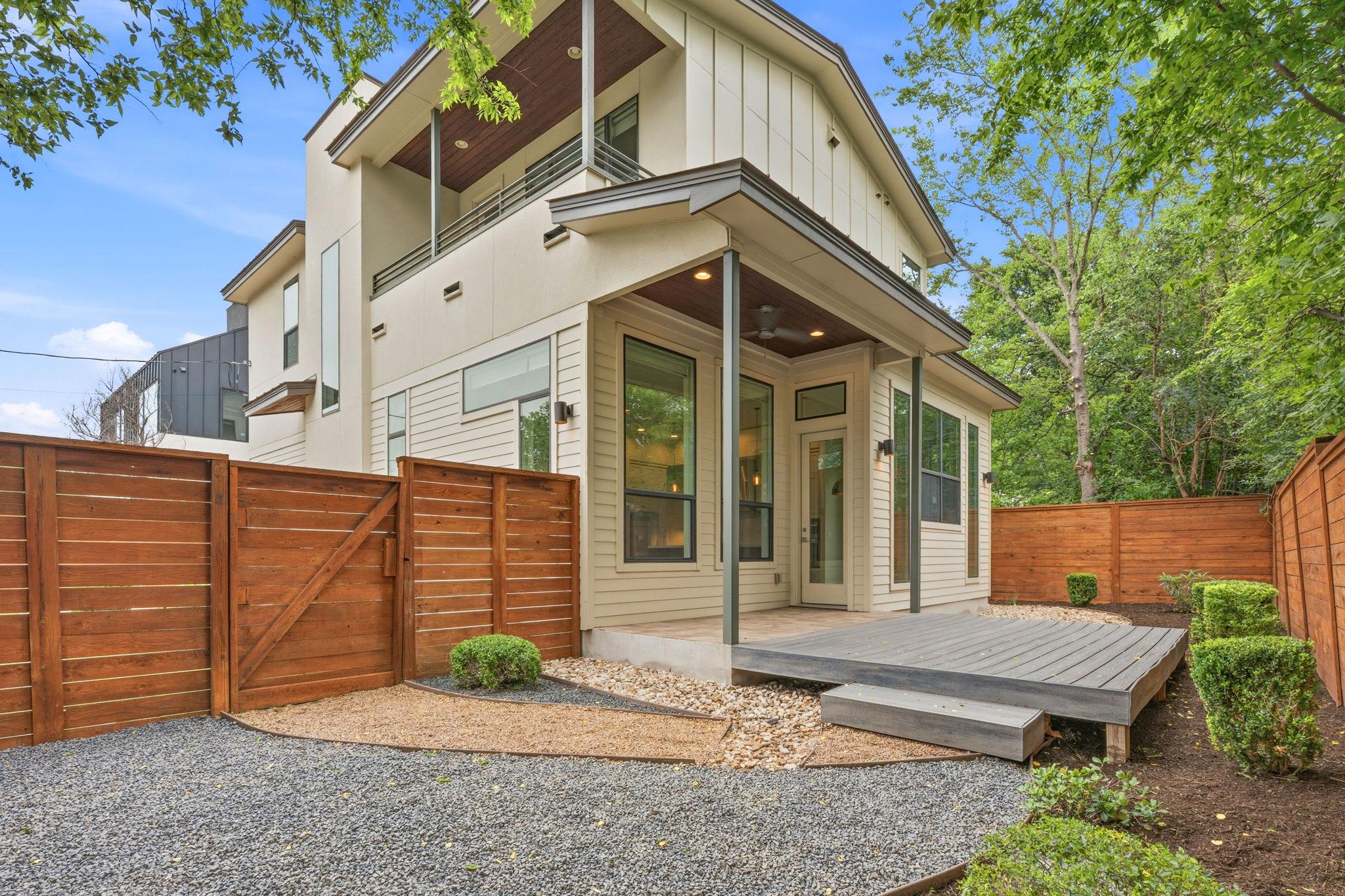 1307 Clifford Ave