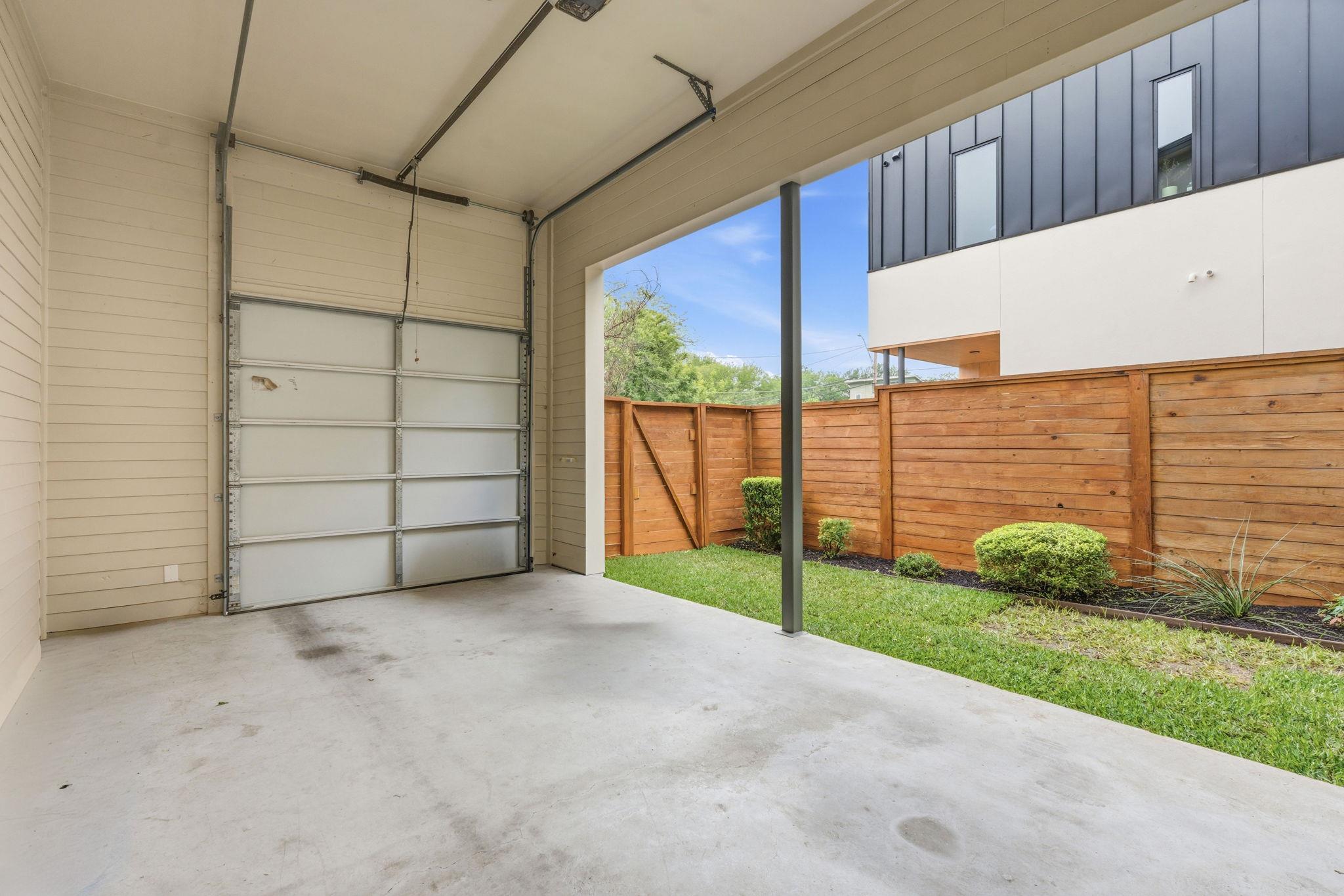 1307 Clifford Ave