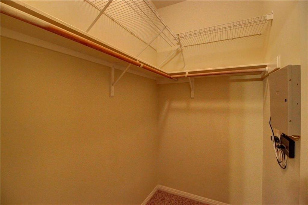 2920 Thrushwood DR # B