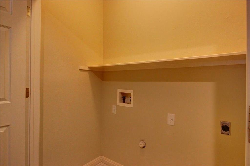 2920 Thrushwood DR # B