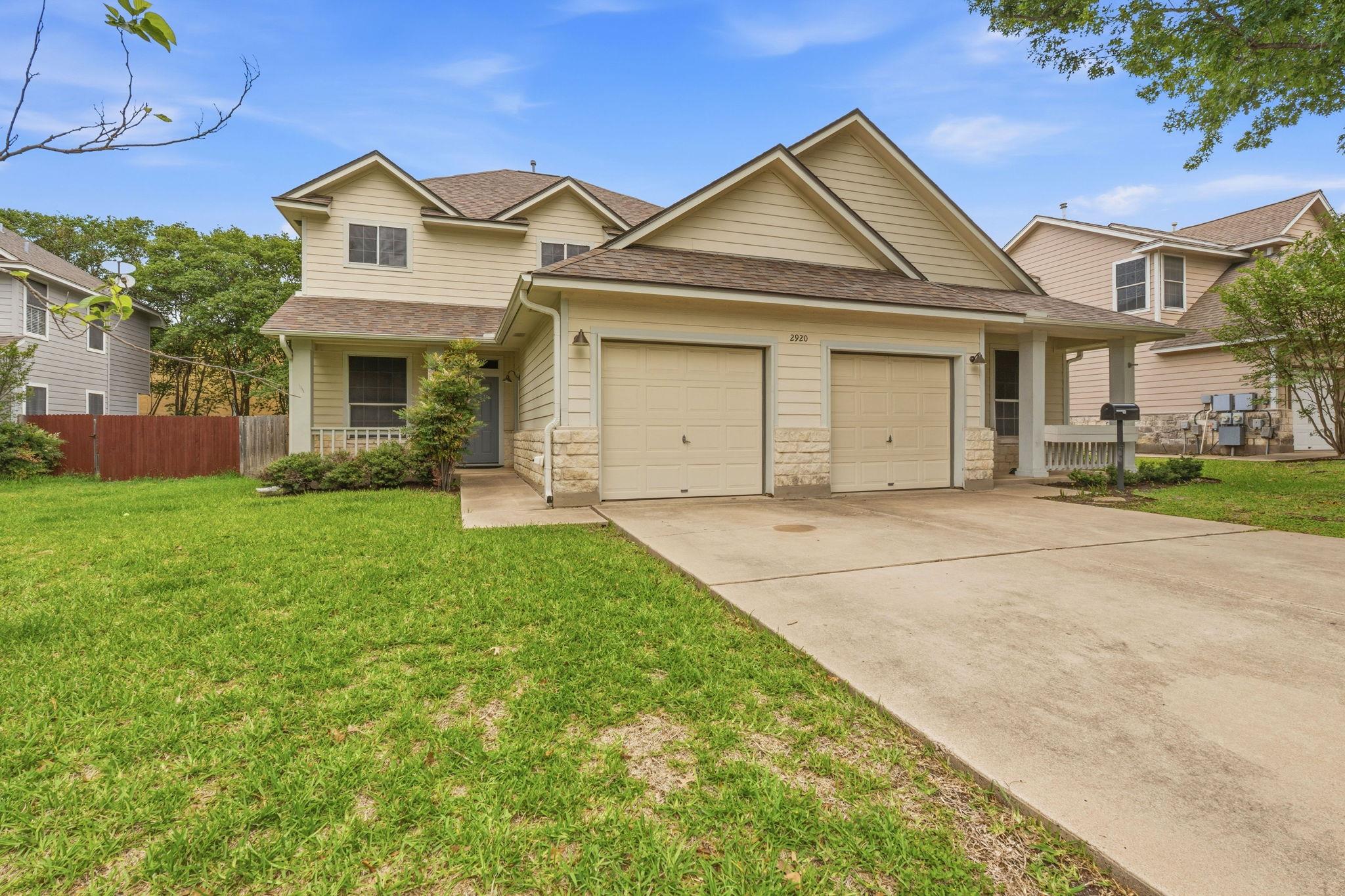 2920 Thrushwood DR # B