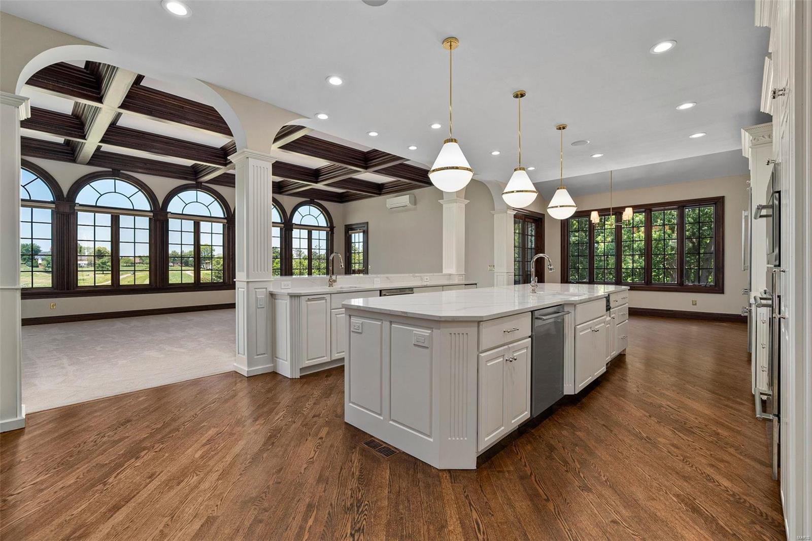 737 Hillenkamp Drive