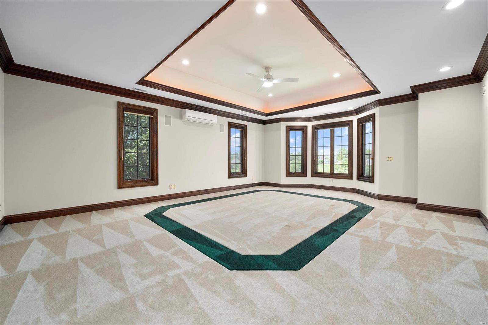 737 Hillenkamp Drive