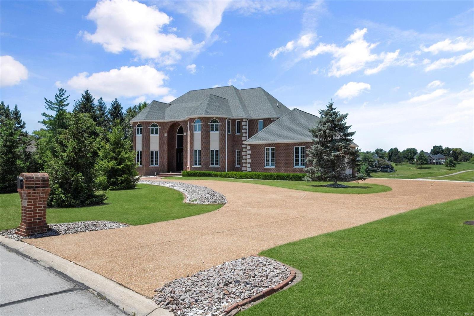 737 Hillenkamp Drive