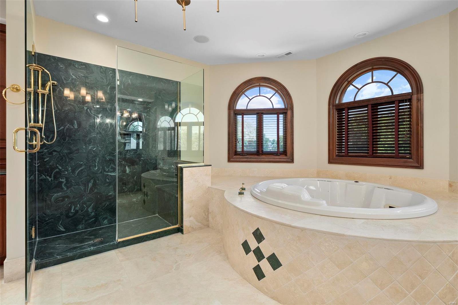 737 Hillenkamp Drive
