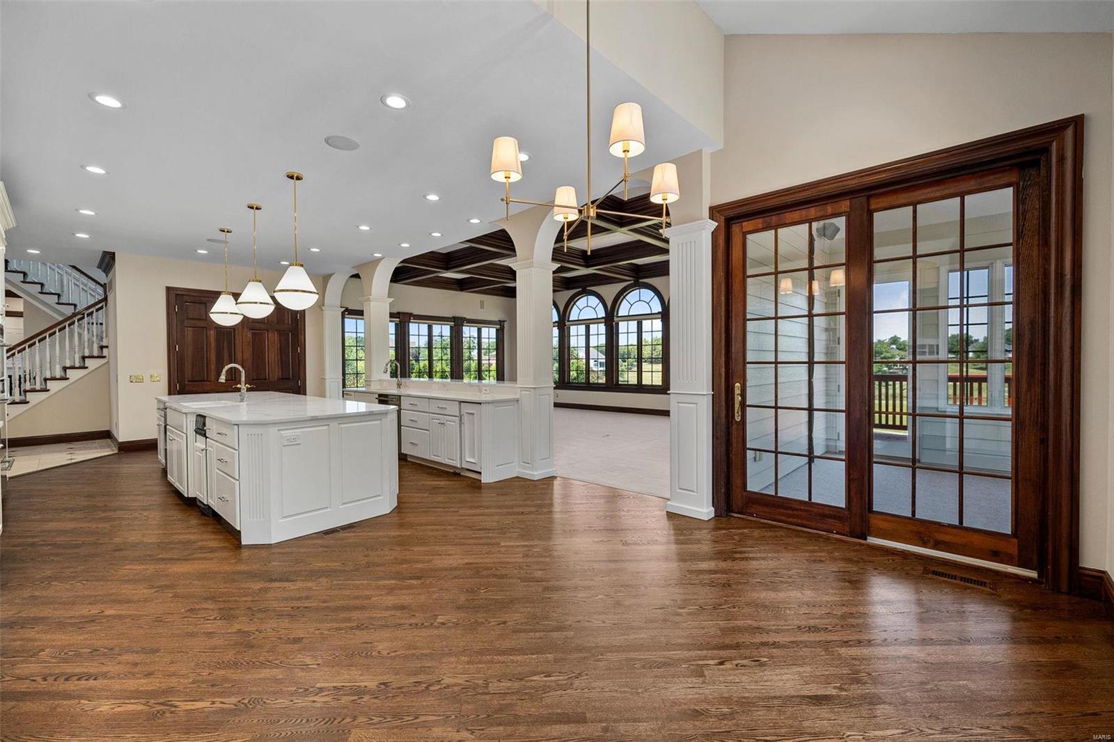 737 Hillenkamp Drive
