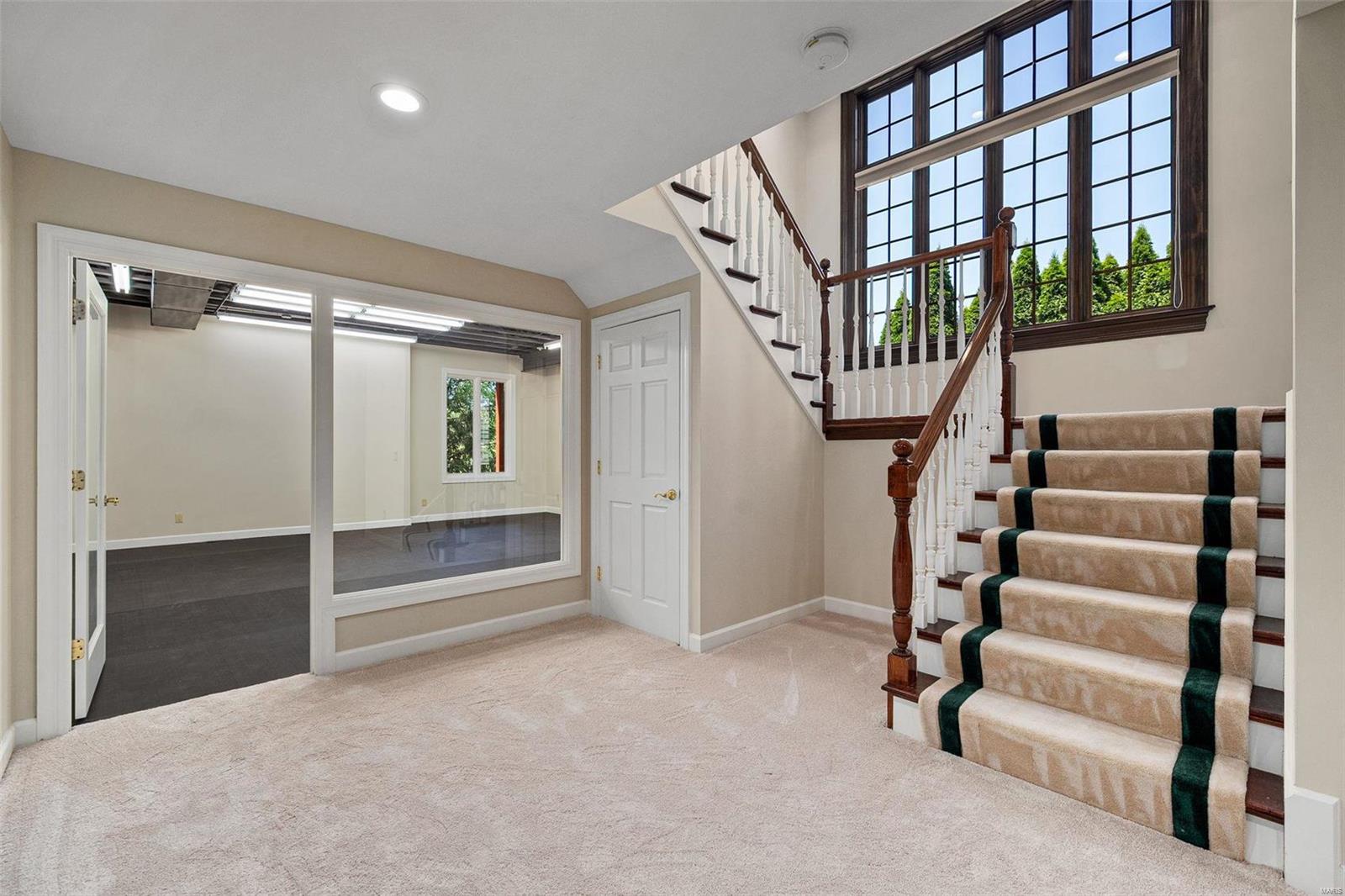 737 Hillenkamp Drive