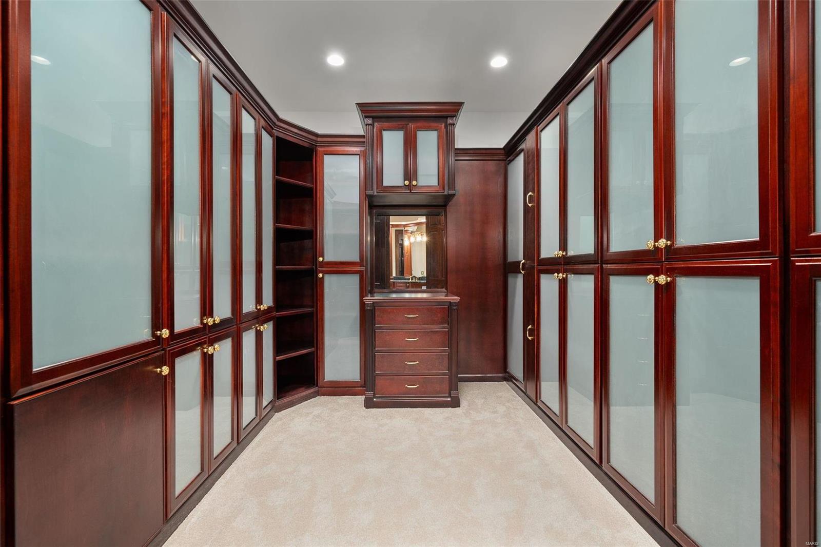 737 Hillenkamp Drive