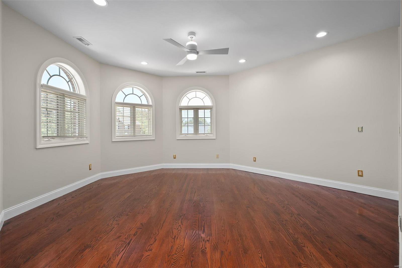 737 Hillenkamp Drive