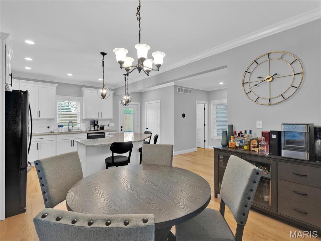 3222 Regal Place