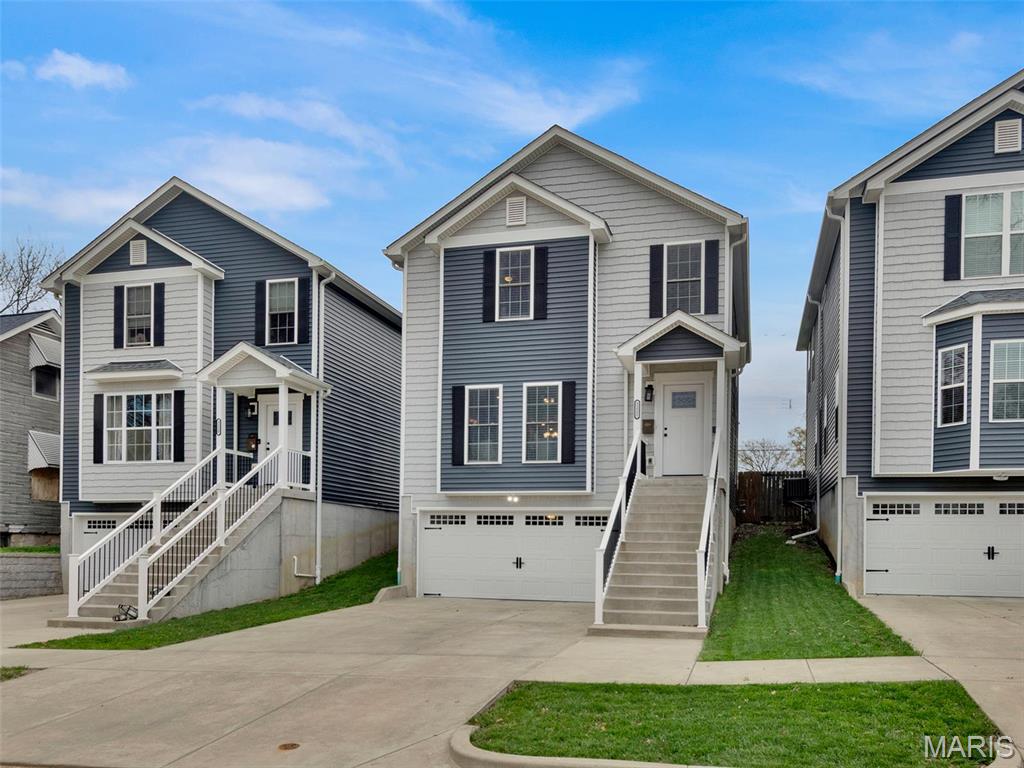 3222 Regal Place