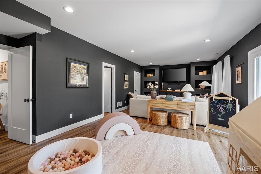501 Fairway Oaks Drive
