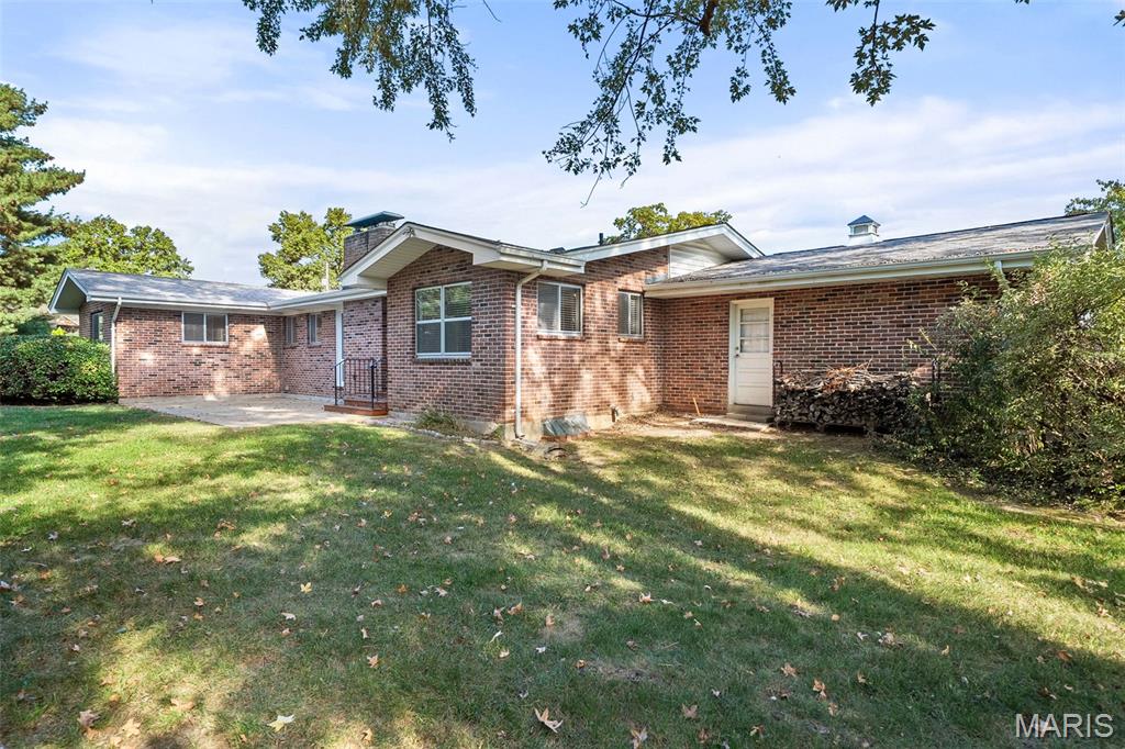 1301 Geders Lane