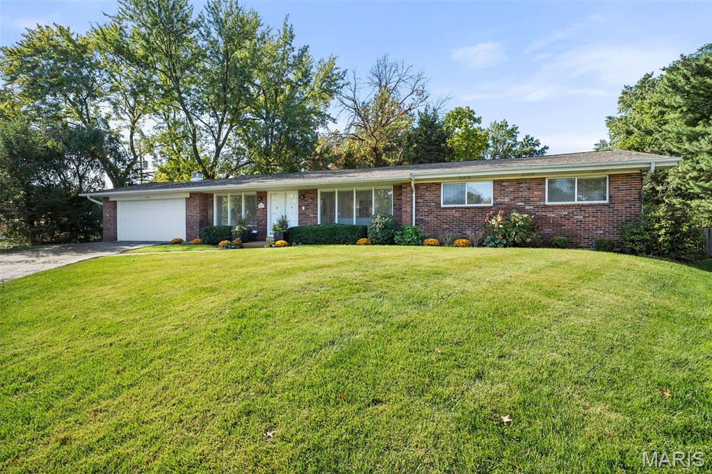 1301 Geders Lane