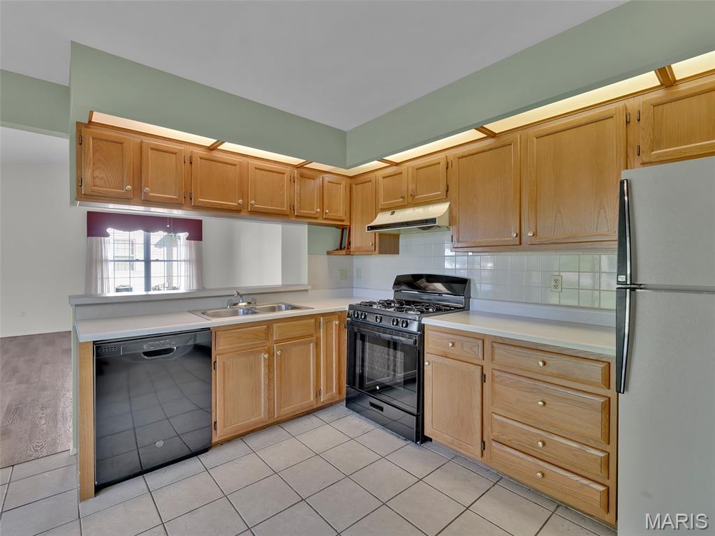 16005 Rose Wreath Lane