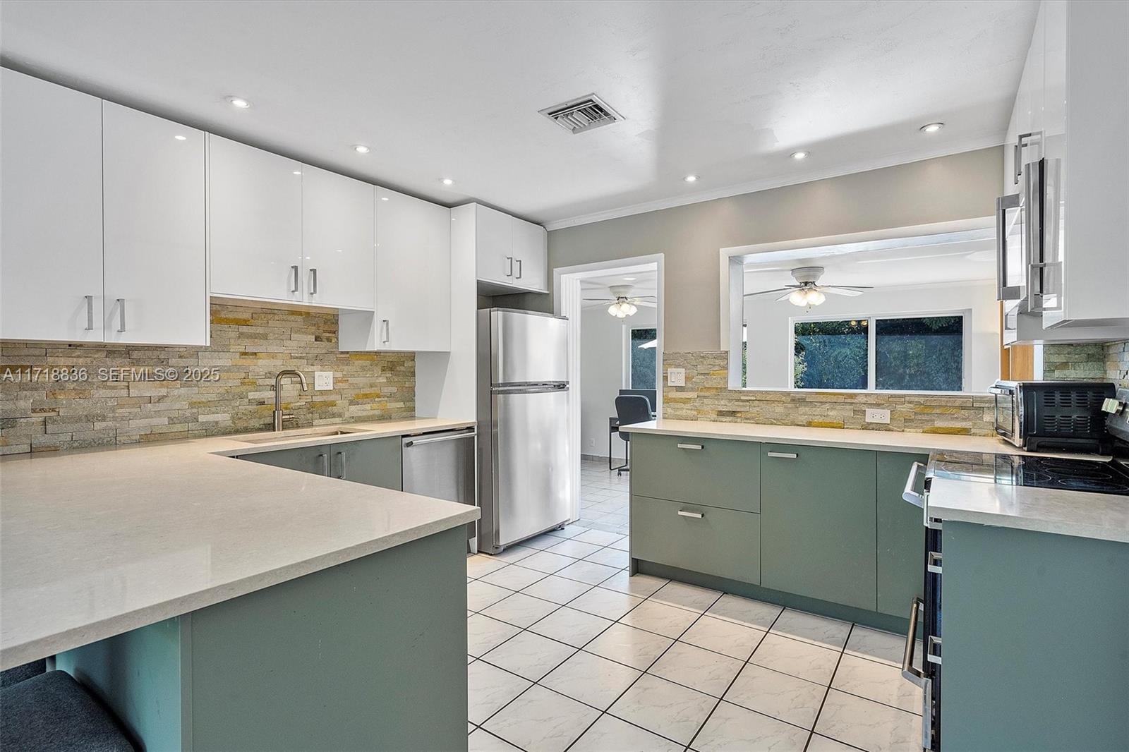 314 SW 23rd Street