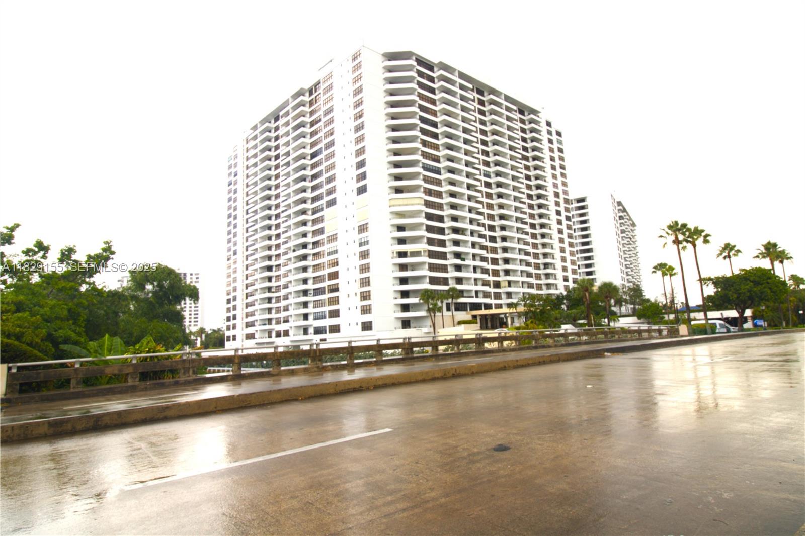 2500 Parkview Drive 312