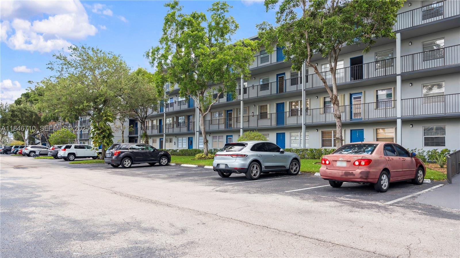551 SW 135th Avenue 111B