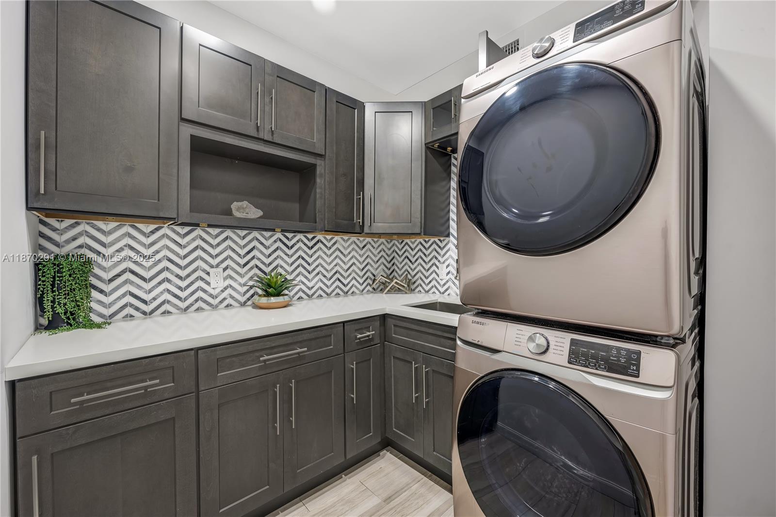 1785 NE 15th Street