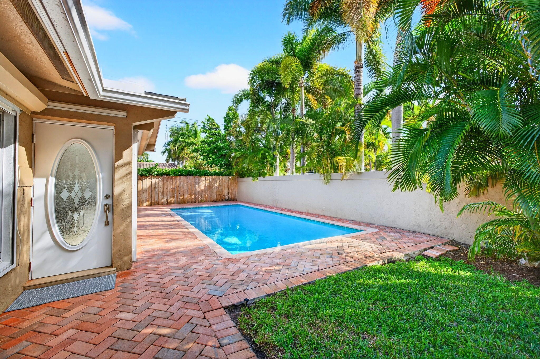 2091 NE 54th Court