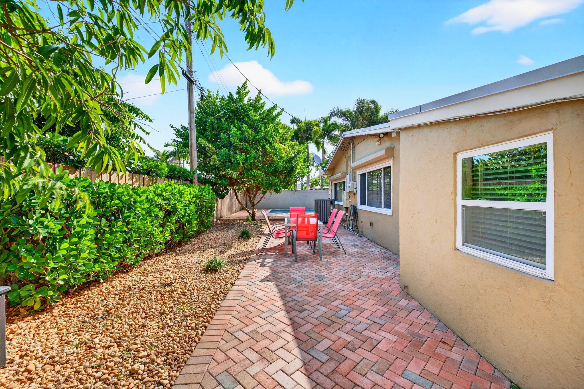 2091 NE 54th Court